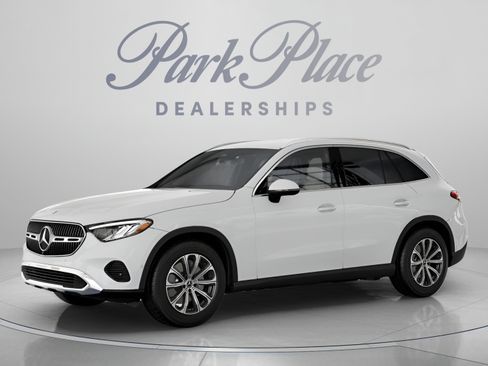 Certified 2026 Mercedes-Benz GLC 300 image 2