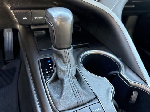 Used 2024 Toyota Camry XSE w/ Navigation Package image 15