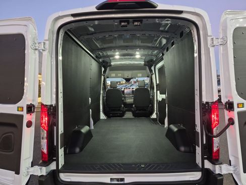 New 2026 Ford Transit 250 148 Medium Roof w/ Load Area Protection Package image 10