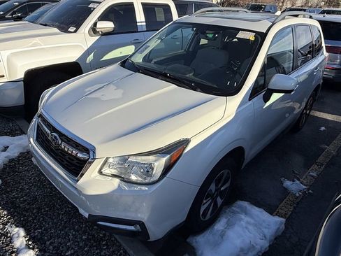 Used 2017 Subaru Forester 2.5i Premium w/ All-Weather Package image 2