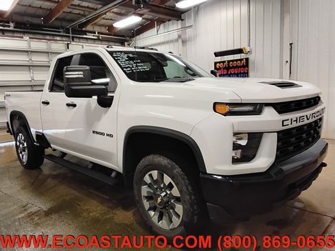 Used 2022 Chevrolet Silverado 2500 Custom w/ Custom Convenience Package AWD/4WD image 1