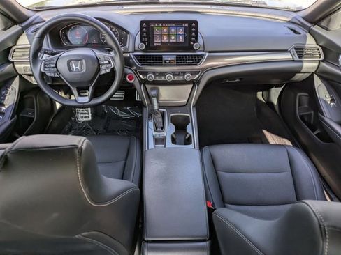 Used 2018 Honda Accord Sport image 16