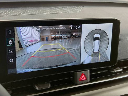 New 2026 Kia Carnival SX w/ SX Dark Edition Package FWD image 10