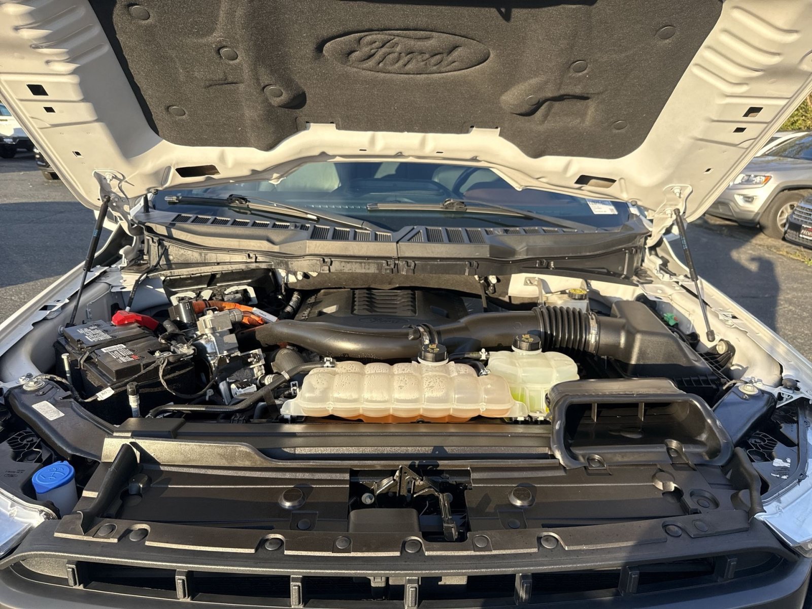 Used 2023 Ford F150 Lariat w/ Equipment Group 502A High AWD/4WD image 30