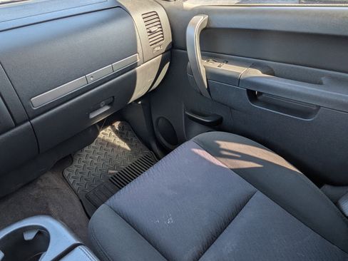 Used 2013 Chevrolet Silverado 1500 LT image 15