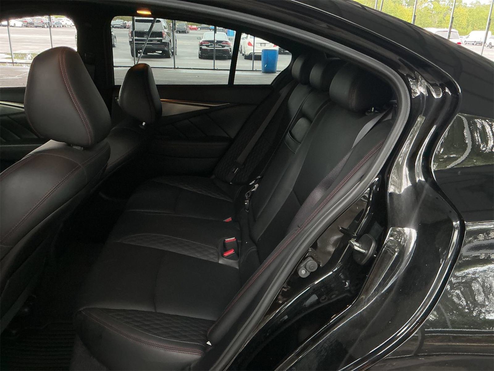 Used 2018 INFINITI Q50 Red Sport 400 w/ Sensory Package (Sport) RWD image 11