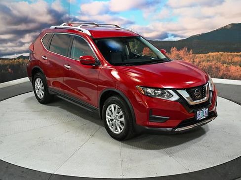 Used 2017 Nissan Rogue SV AWD/4WD image 1