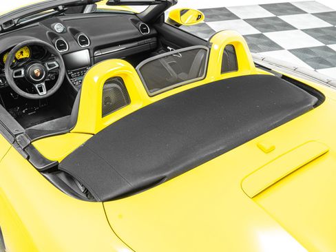 Used 2018 Porsche 718 Boxster GTS RWD image 16
