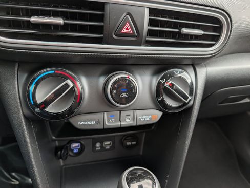 Used 2020 Hyundai Kona SEL AWD/4WD image 33