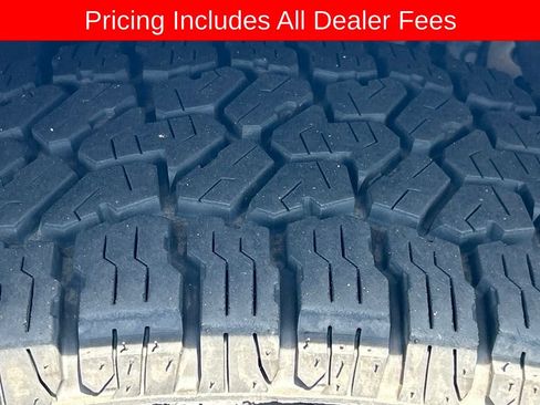 Used 2021 Chevrolet Silverado 1500 LT AWD/4WD image 25