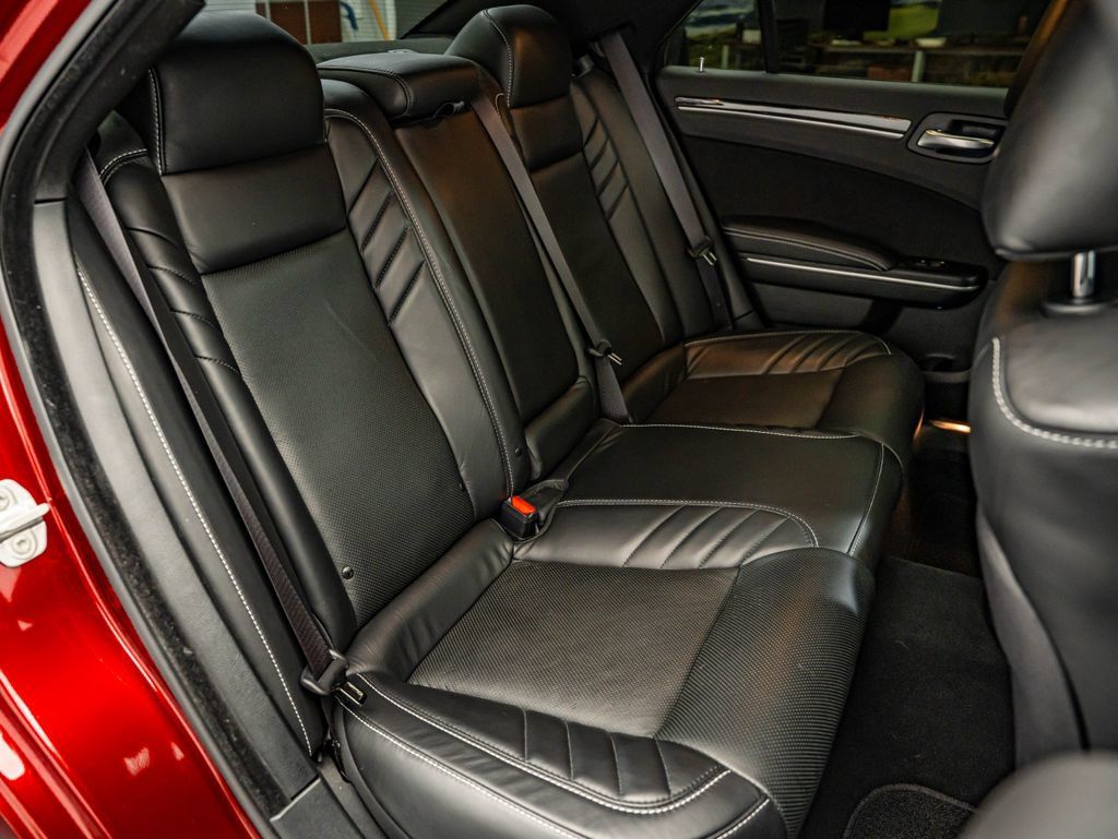 Used 2023 Chrysler 300 C RWD image 44