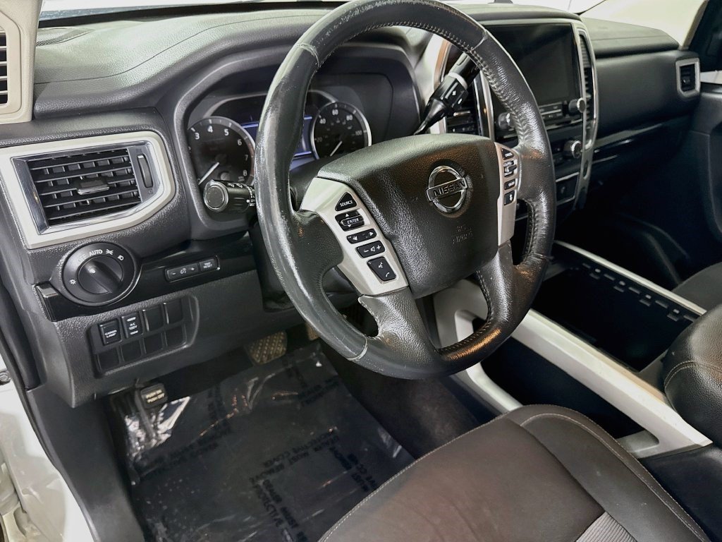 Used 2021 Nissan Titan SV w/ SV Convenience Package AWD/4WD image 21