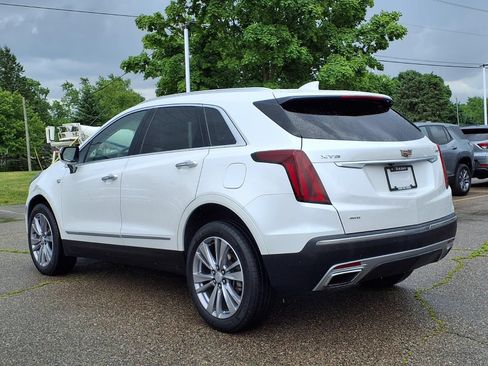 Certified 2024 Cadillac XT5 Premium Luxury w/ LPO, Floor Liner Package AWD/4WD image 7