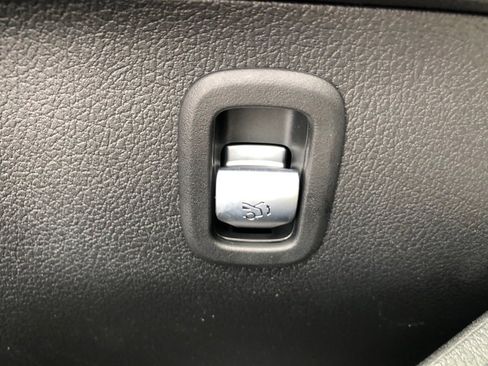 New 2026 Mercedes-Benz C 300 C 300 image 13