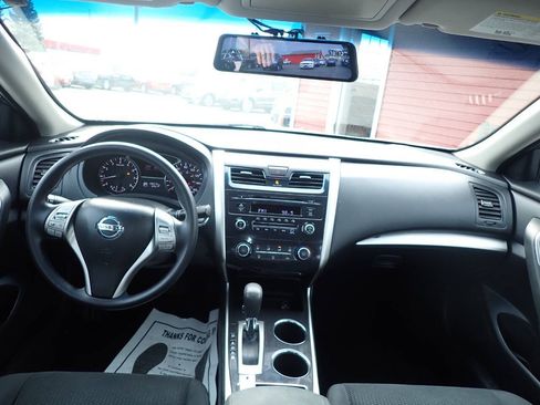 Used 2014 Nissan Altima 2.5 S FWD image 10