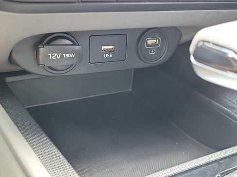 Used 2021 Hyundai Elantra SEL FWD image 25