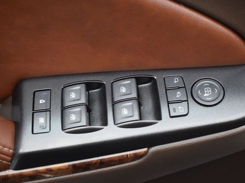 Used 2016 Chevrolet Tahoe LTZ image 23