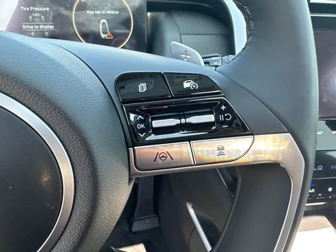 New 2023 Hyundai Tucson Limited image 25
