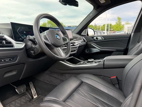 Used 2026 BMW X5 M60i AWD/4WD image 4