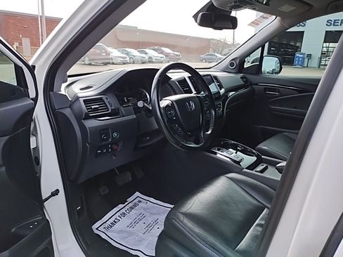 Used 2016 Honda Pilot Elite image 10