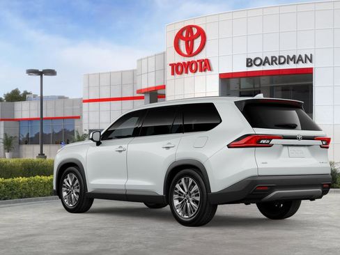 New 2026 Toyota Grand Highlander Platinum image 8