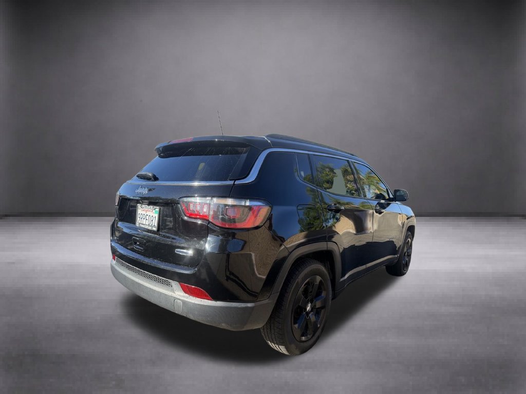 Used 2021 Jeep Compass Latitude FWD image 15