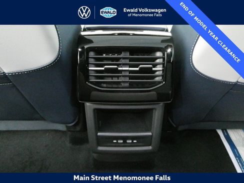 New 2025 Volkswagen ID.4 Pro S image 38