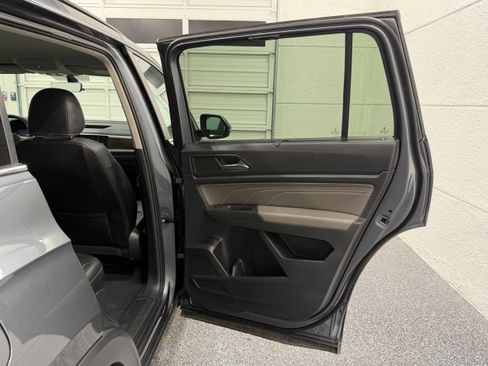 Used 2023 Volkswagen Atlas SE FWD image 28