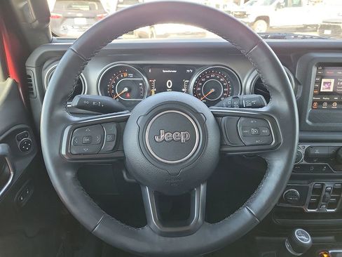 Used 2021 Jeep Wrangler Unlimited Sport AWD/4WD image 19
