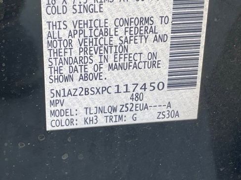 Used 2023 Nissan Murano SV image 37