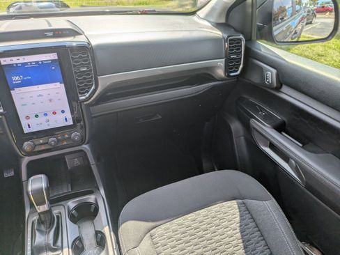 Used 2024 Ford Ranger XLT image 17