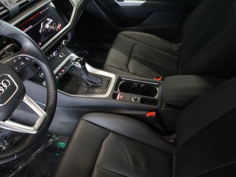 Certified 2024 Audi Q3 2.0T Premium Plus w/ Premium Plus Package image 21