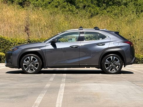 Certified 2024 Lexus UX 250h FWD image 8