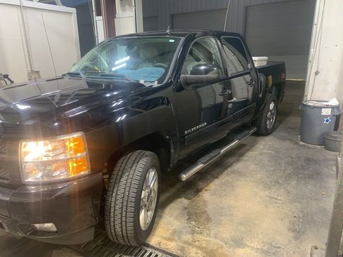 Used 2011 Chevrolet Silverado 1500 LT w/ All-Star Edition image 46