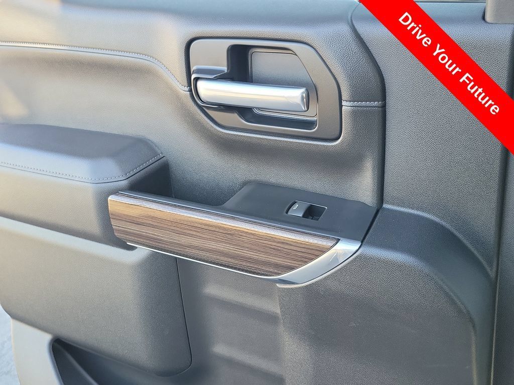 Used 2021 Chevrolet Silverado 1500 RST RWD image 24