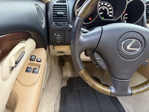 Used 2008 Lexus SC 430 Convertible RWD image 41