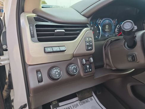 Used 2018 GMC Yukon Denali w/ Denali Ultimate Package image 12