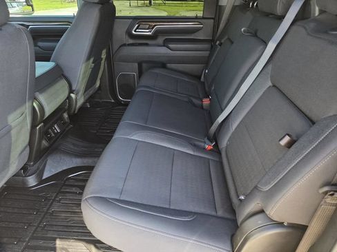 Used 2025 GMC Sierra 2500 SLE w/ SLE Value Package; AWD/4WD image 31
