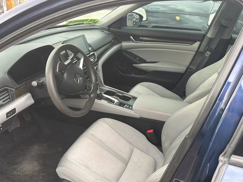 Used 2020 Honda Accord EX image 7
