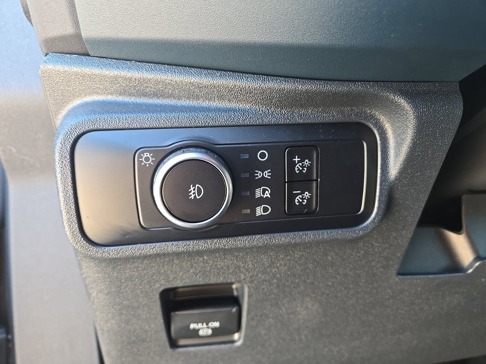 Used 2025 Ford Bronco Heritage Edition AWD/4WD image 11