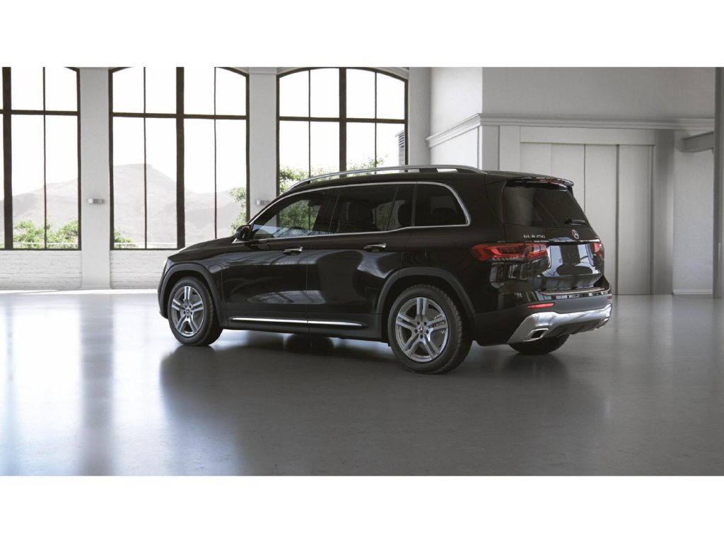 Certified 2023 Mercedes-Benz GLB 250 4MATIC image 31