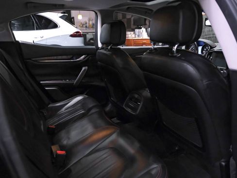 Used 2016 Maserati Ghibli S image 35