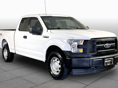 Used 2017 Ford F150 XL w/ Equipment Group 101A Mid image 3