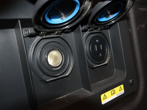 Used 2024 Ford Ranger XLT image 37