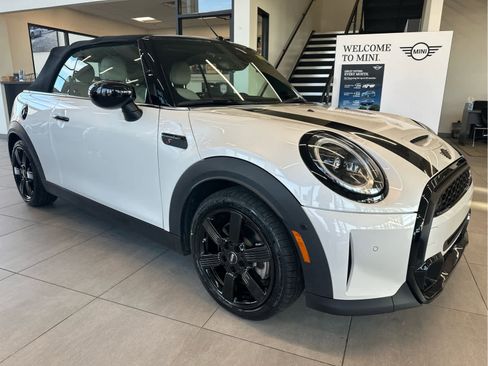 Used 2023 MINI Cooper S image 4