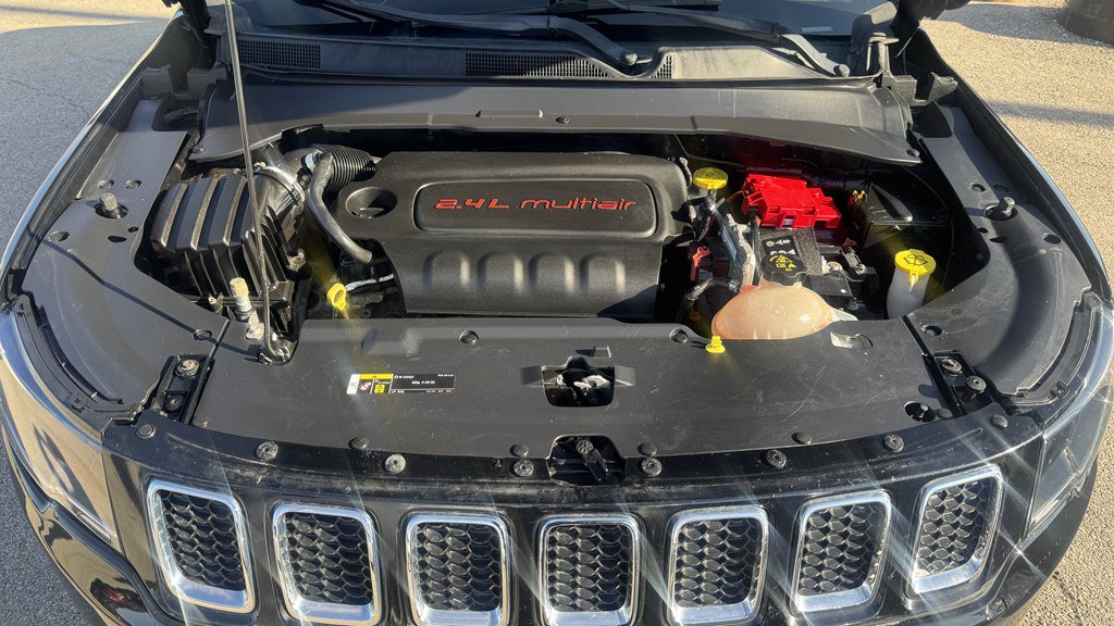 Used 2019 Jeep Compass Limited AWD/4WD image 9