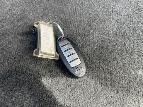 Used 2025 Nissan Altima 2.5 SV FWD image 21