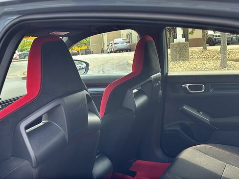 Used 2025 Honda Civic Type R image 31