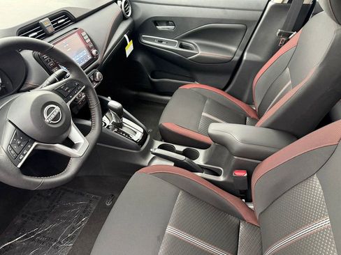 New 2025 Nissan Versa SR w/ Trunk Package image 13