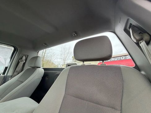 Used 2017 Ford F150 XL w/ Equipment Group 101A Mid AWD/4WD image 23